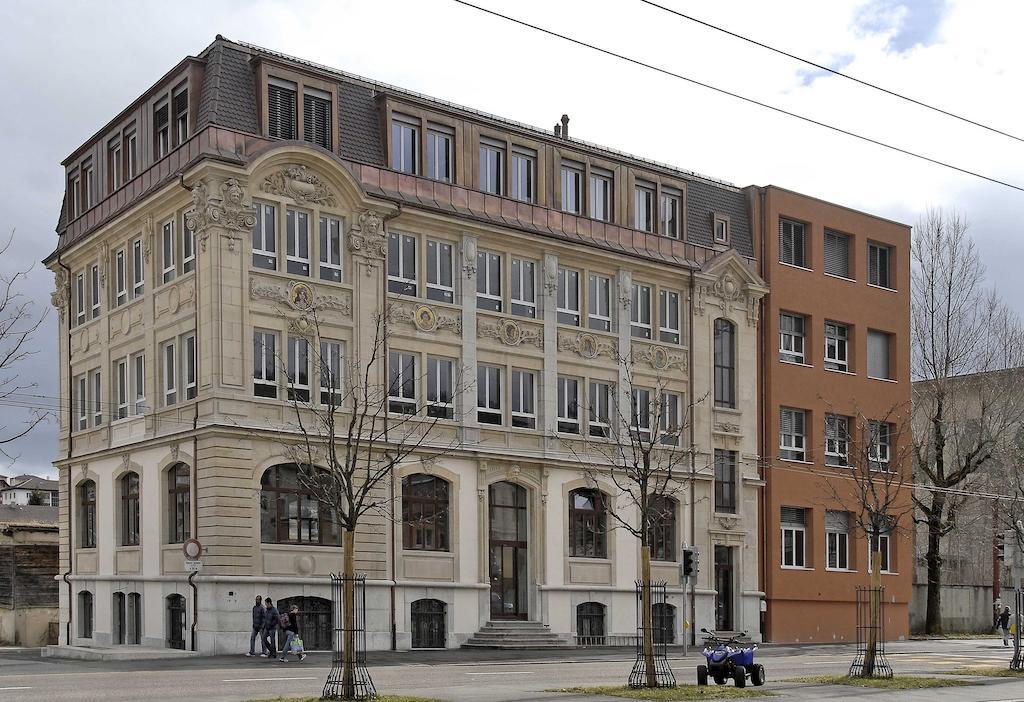 Hebergement Du Pod La Chaux De Fonds Exteriör bild
